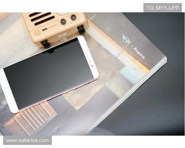 PA视讯手机便携式设计，随身携带享受高清直播新体验